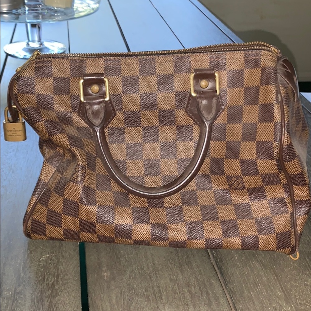 Authentic Louis Vuitton small speedy bag